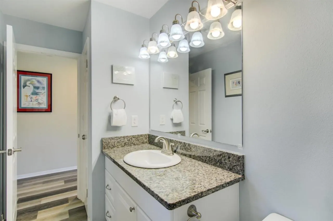 9 D, One Bedroom Condo Destin 0*,